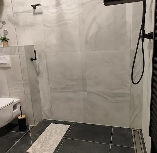 Daire Kyra With Terrace And Garden